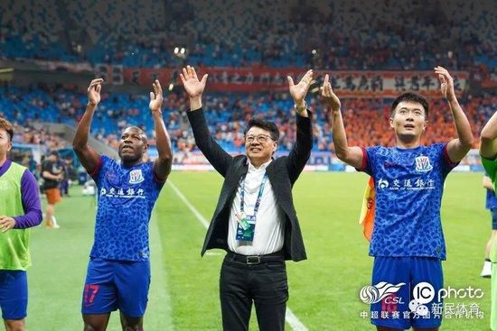 面对当下形式，几乎所有影院经理都持相同的观点——团购，是迫不得已；