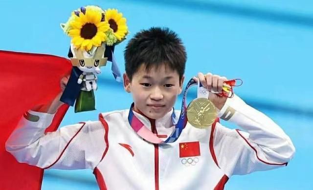 彼时由她担任总制片人的电视剧《以美之名》收官不到一个月，这部耗时7年才得以孕育而生的作品，无疑让第一次担任长 《以爱之茗》入围柏林电影节 以中国广州为背景 2024-01-23 毛里塔尼亚导演阿伯德拉马纳·希萨柯新片《以爱之茗》发布首支预告片，该片已入围第74届柏林国际电影节主竞赛单元。