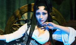 格蕾塔葛韦格透露正筹备新作 写剧本时反复做噩梦 2023-10-09 近日，格蕾塔·葛韦格在伦敦电影节放映活动上透露，自己已经开始筹备新长片项目，目前正在写剧本。